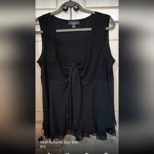 R&M Richards v-neck top